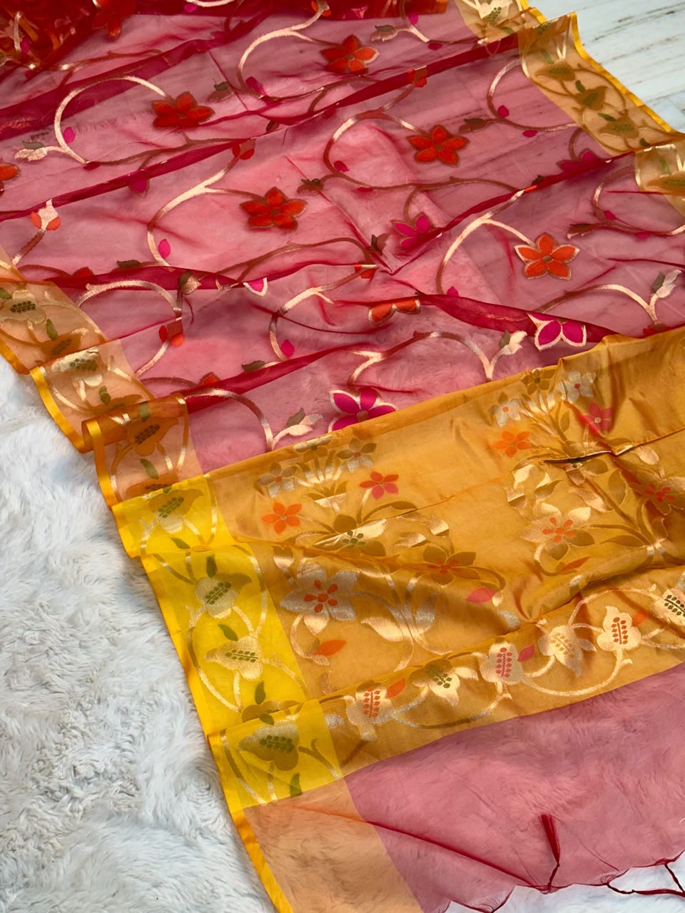 Gulabi Sunehri Minakari Kora Jaal Saree